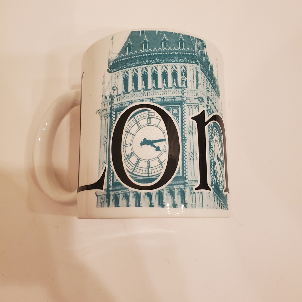 London Starbucks Collectors Series 2002 Themed Mug with Blue Design